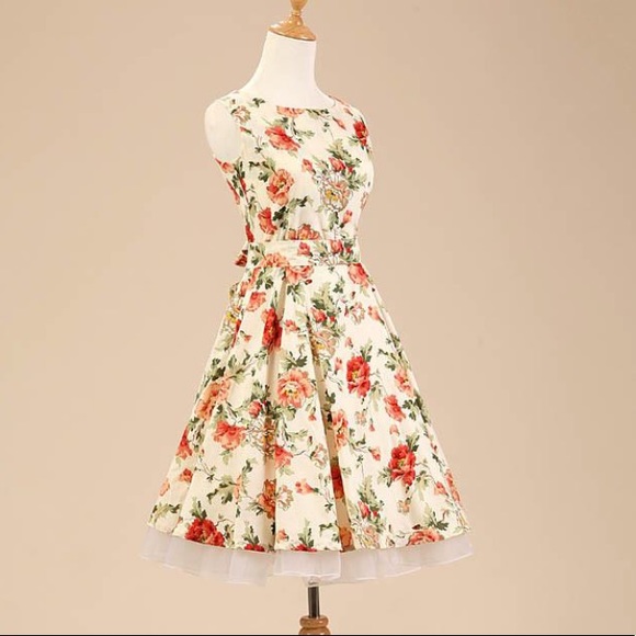 Floral vintage style dress - Picture 4 of 7
